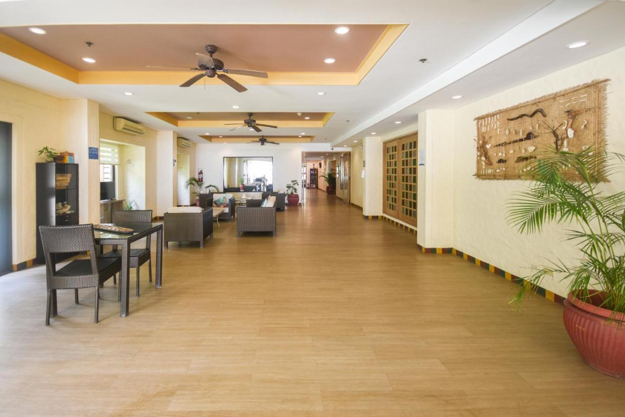 Microtel By Wyndham Boracay Balabag  Ngoại thất bức ảnh