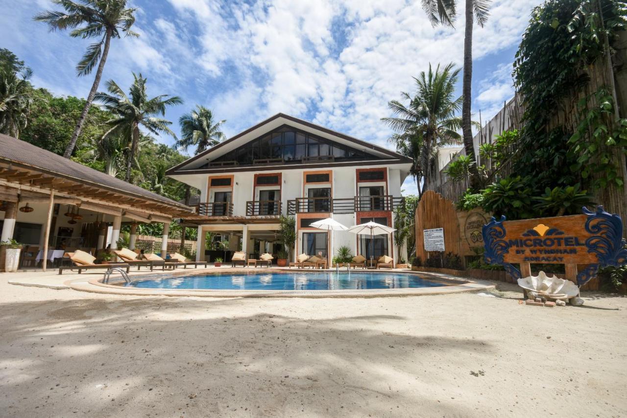 Microtel By Wyndham Boracay Balabag  Ngoại thất bức ảnh
