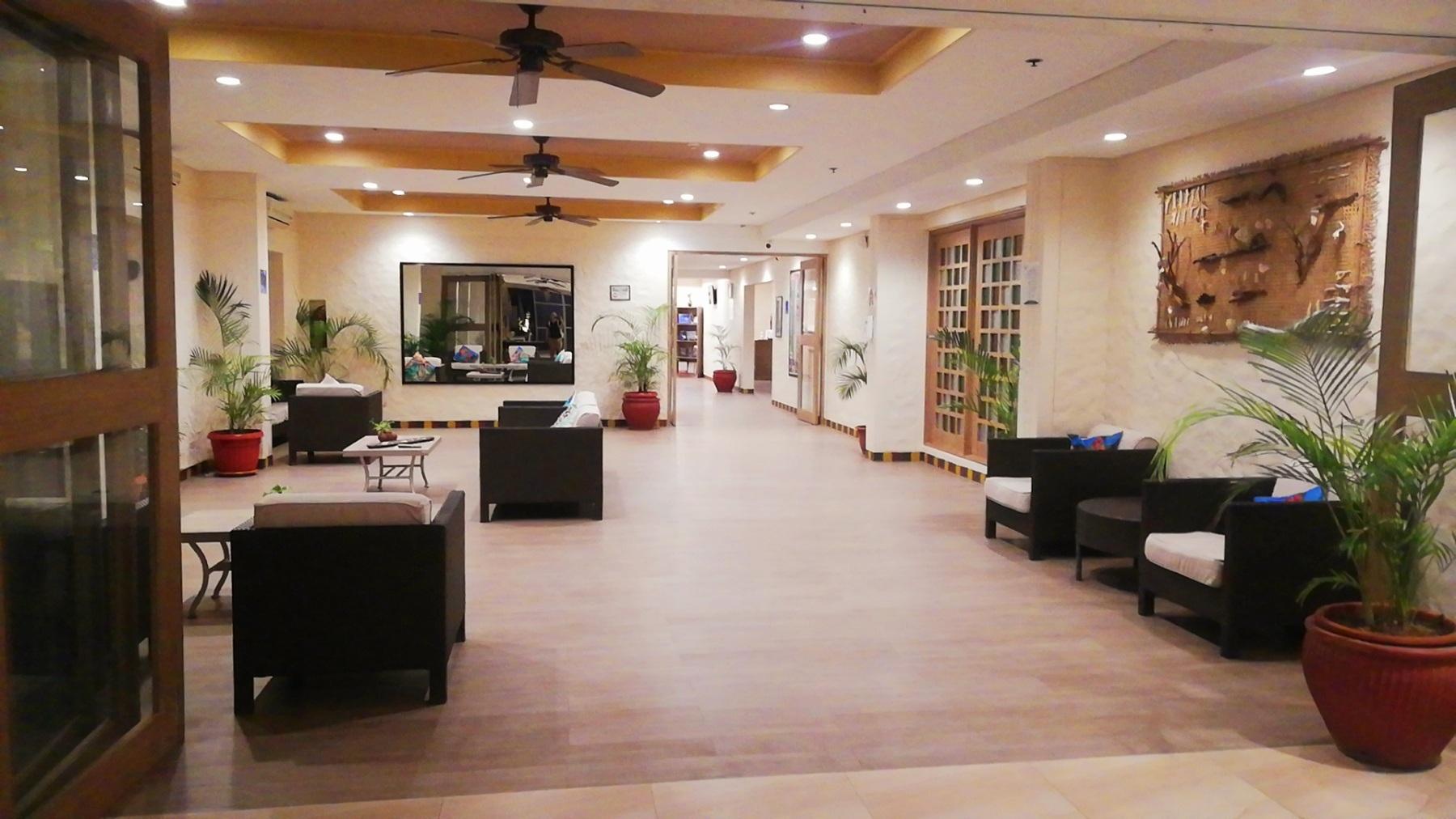 Microtel By Wyndham Boracay Balabag  Ngoại thất bức ảnh