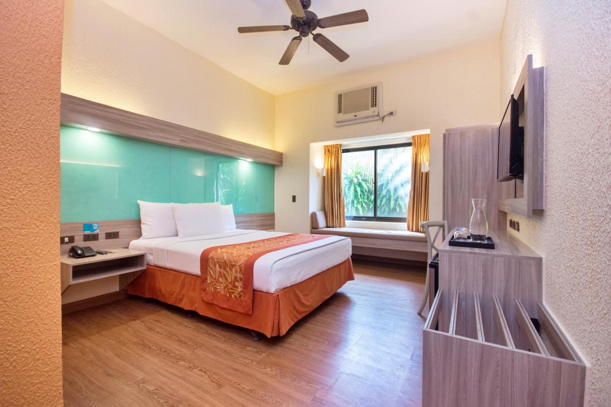 Microtel By Wyndham Boracay Balabag  Ngoại thất bức ảnh