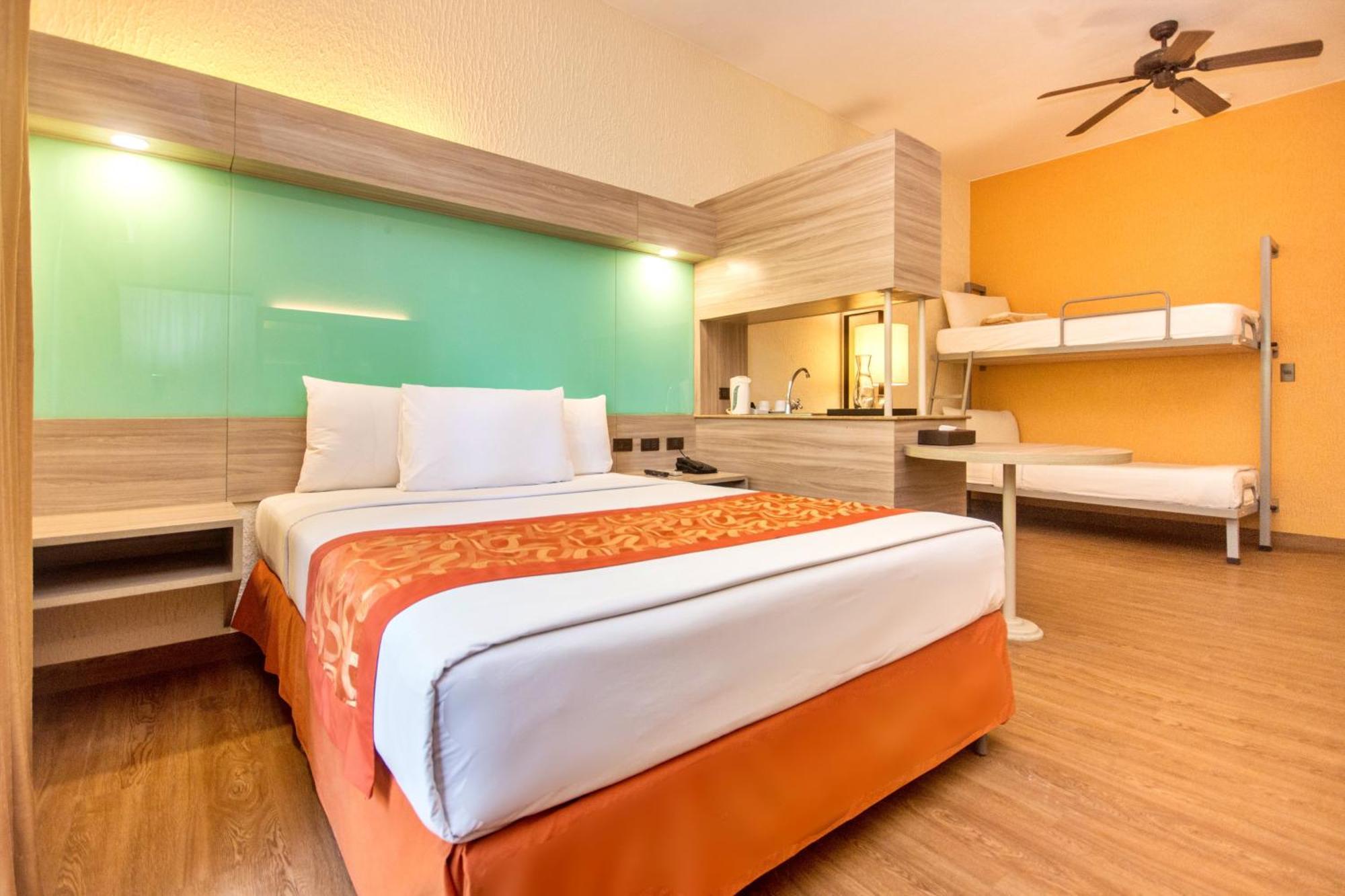 Microtel By Wyndham Boracay Balabag  Ngoại thất bức ảnh