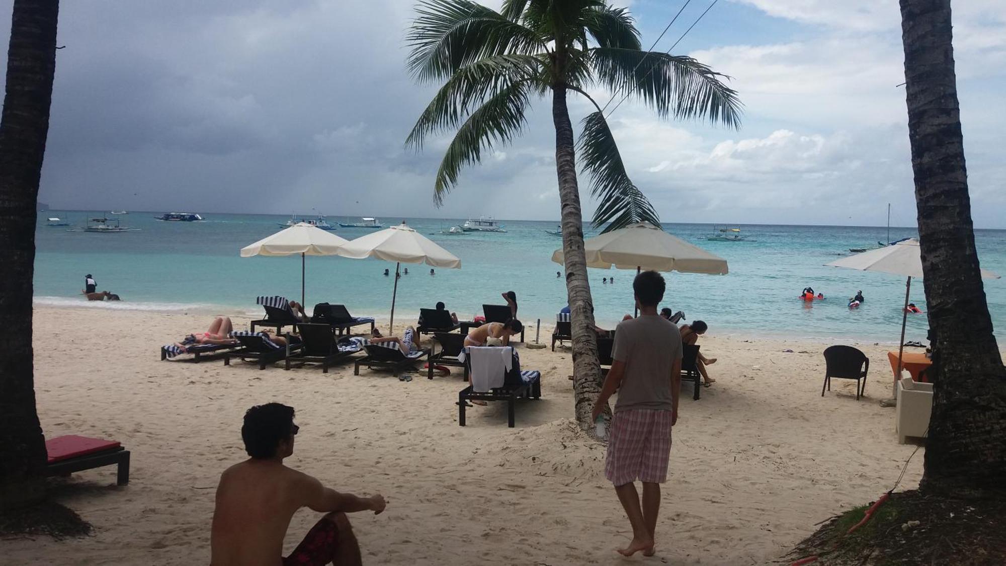 Microtel By Wyndham Boracay Balabag  Ngoại thất bức ảnh
